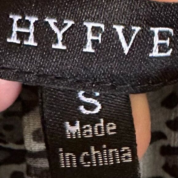 HYFVE Leopard Print Puff Sleeve Smocked Ruffle Peplum Hem Blouse - Picture 10 of 12